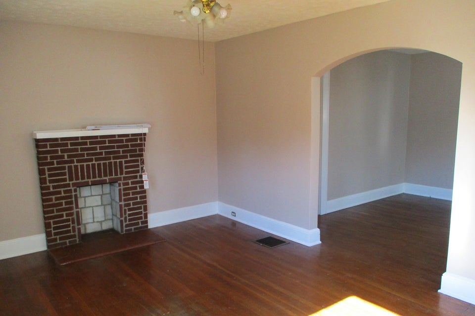 Photo #6: 125 Virginia Street