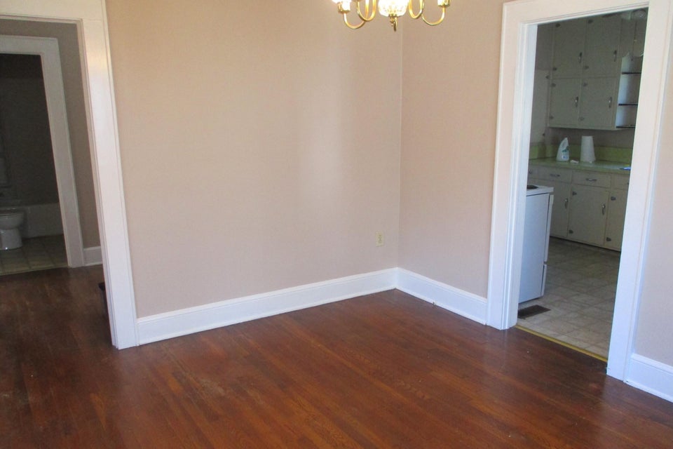 Photo #11: 125 Virginia Street