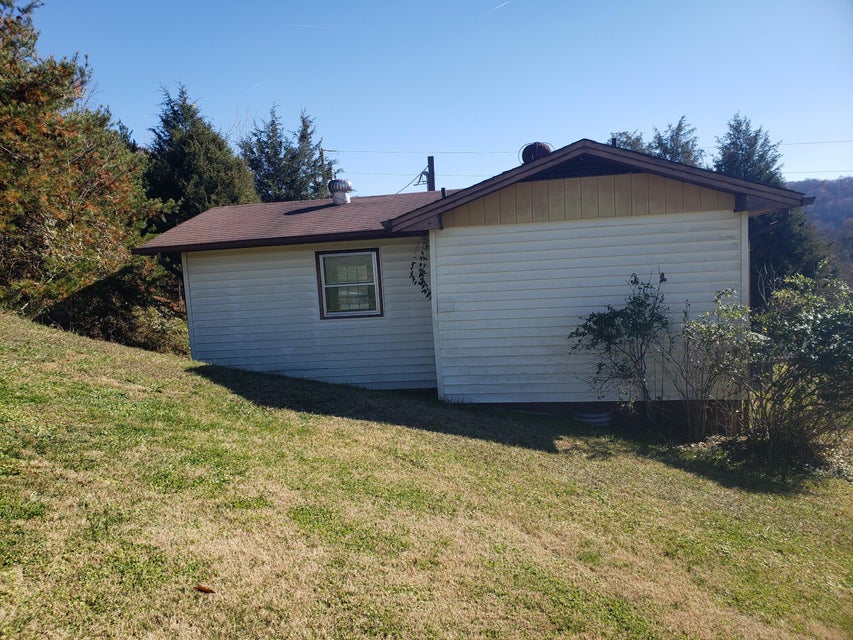Photo #5: 5454 Bloomingdale Road