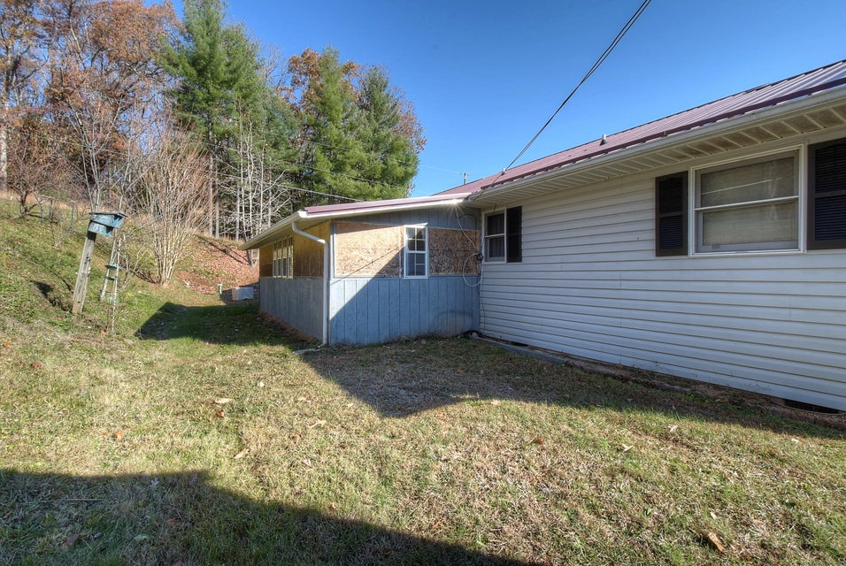 Photo #30: 175 Fitzsimmons Hill Road