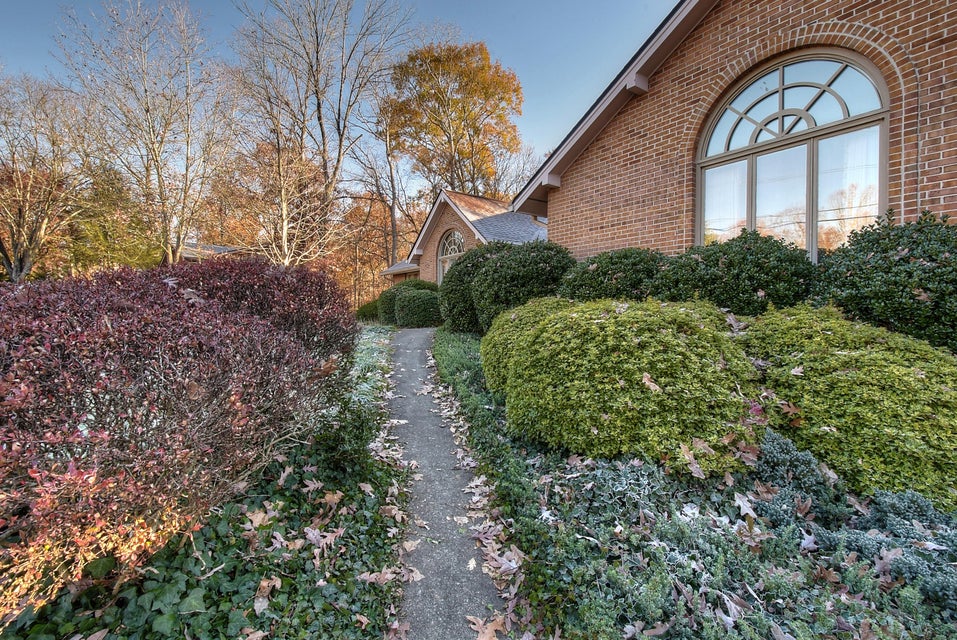 Photo #7: 2509 Essex Drive