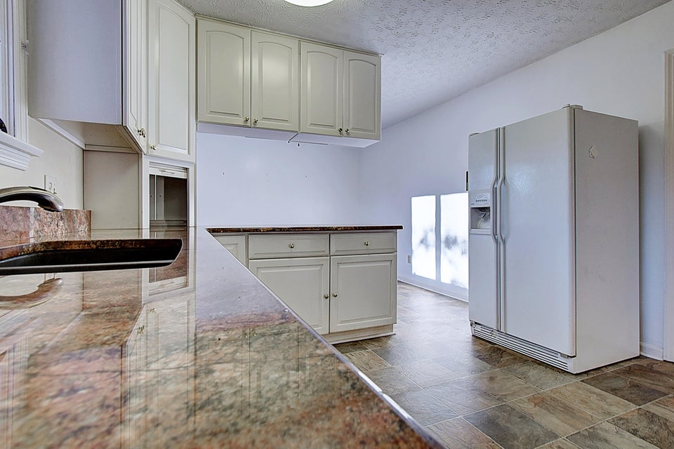 Photo #20: 2509 Essex Drive