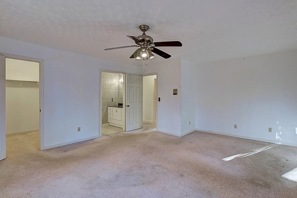 Photo #31: 2509 Essex Drive