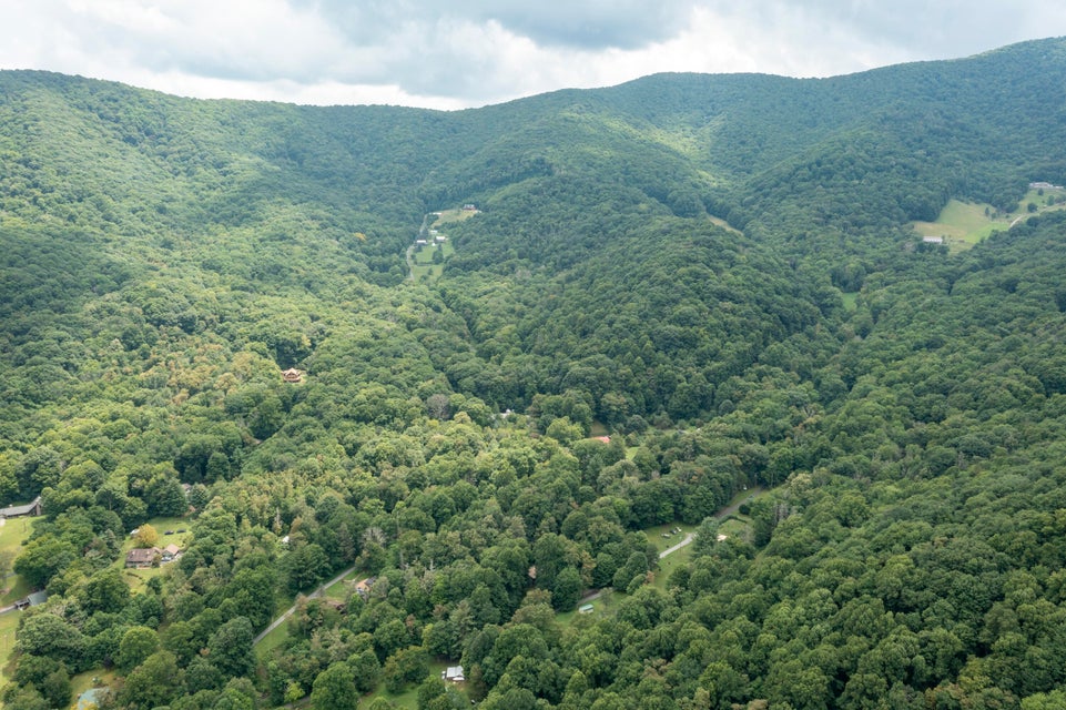 Photo #15: 131 Winters Hollow Private Drive