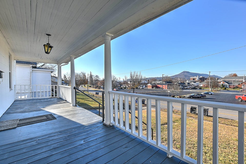 Photo #10: 126 Wanola Avenue