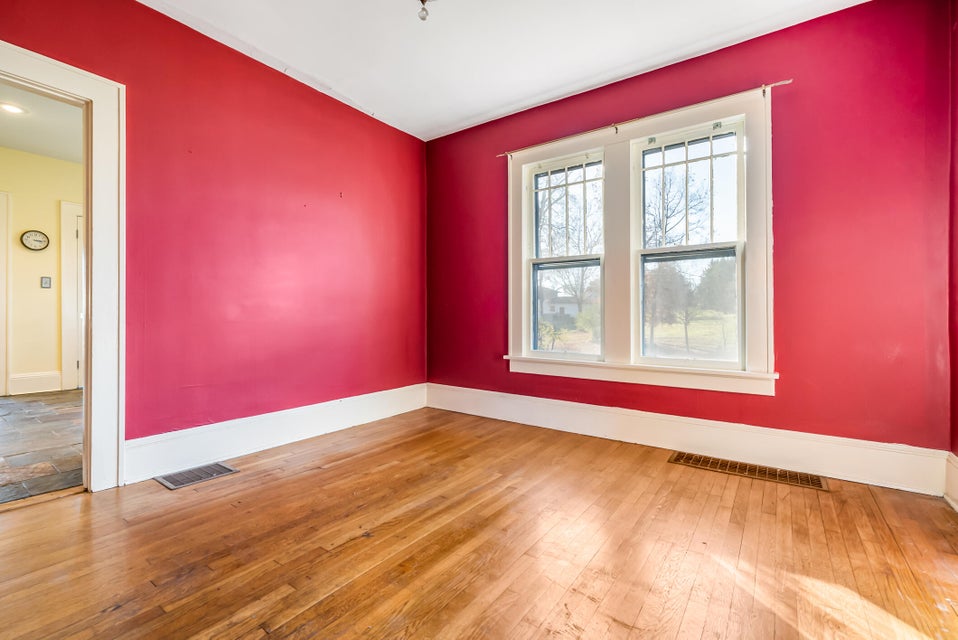 Photo #6: 3233 Walnut Street