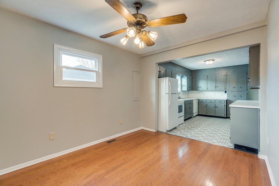 Photo #16: 1627 Houston Avenue