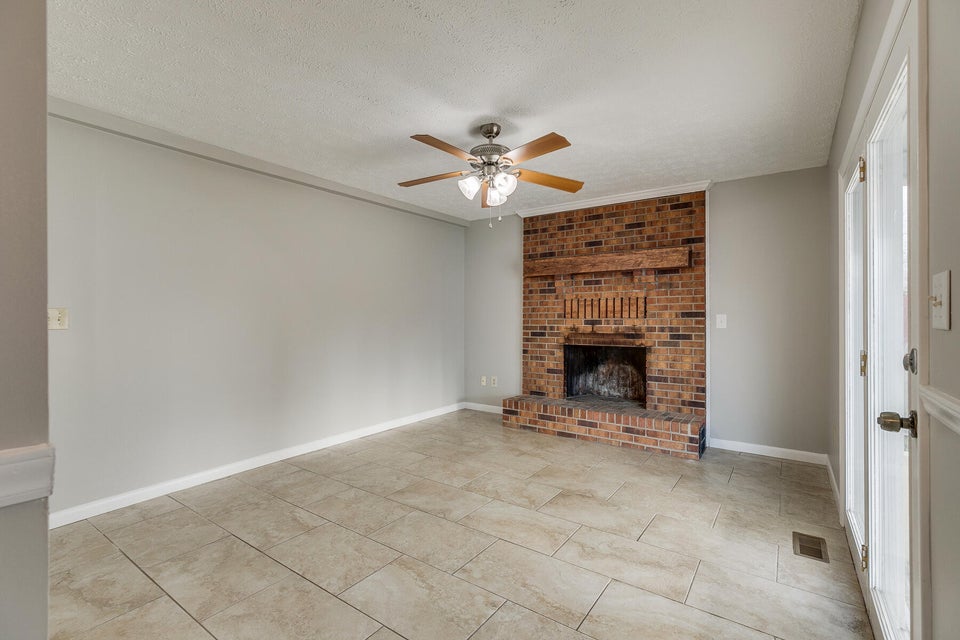 Photo #17: 1627 Houston Avenue