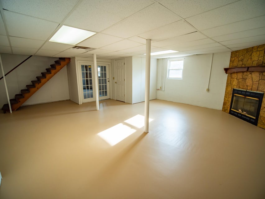 Photo #28: 130 Harlan Street