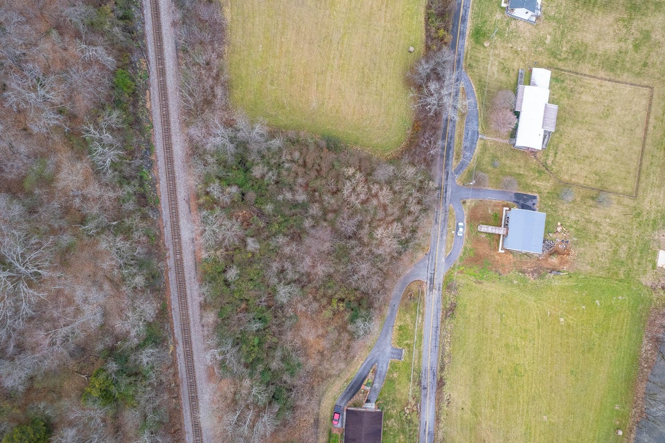 Photo #7: 517 Big Elm Road