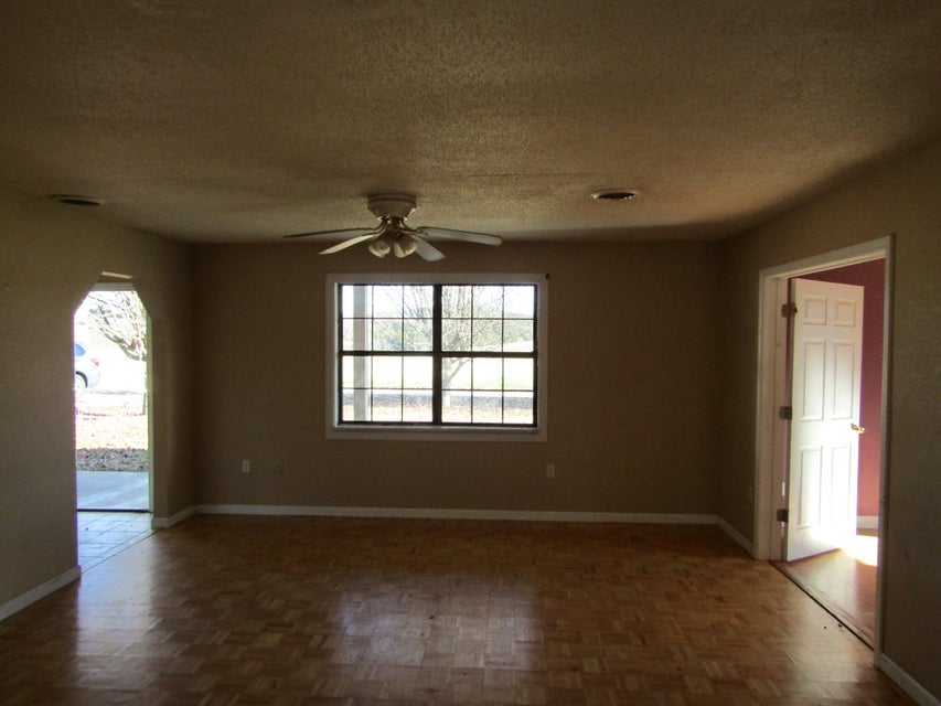 Photo #3: 501 & 485 Braketree Lane