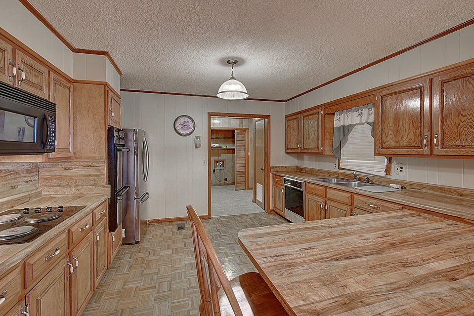 Photo #11: 207 Sycamore Street