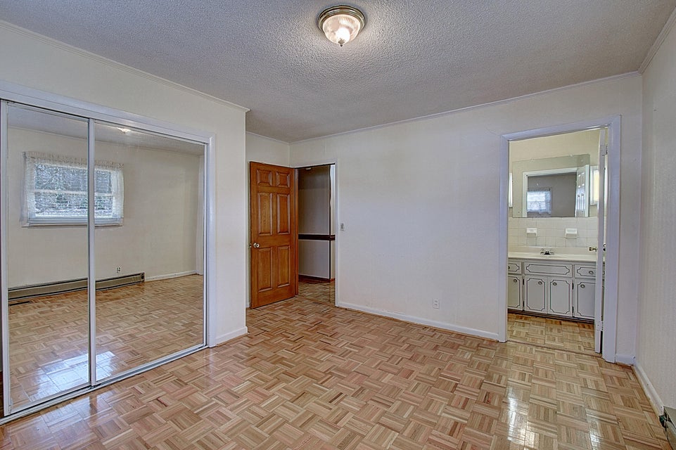 Photo #19: 207 Sycamore Street