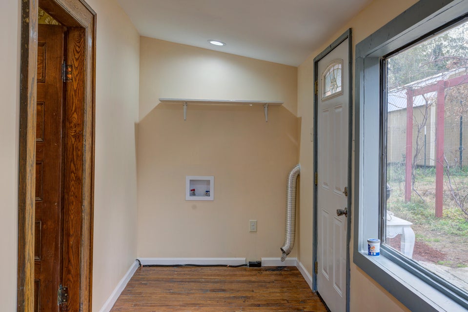 Photo #16: 960 Hill Street
