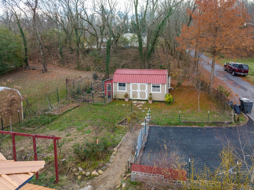 Photo #39: 960 Hill Street