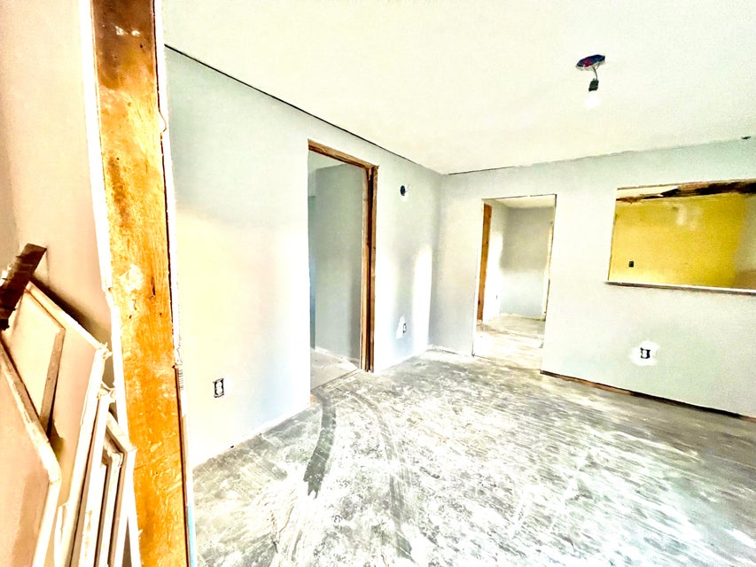 Photo #12: 422 Watterson St Street
