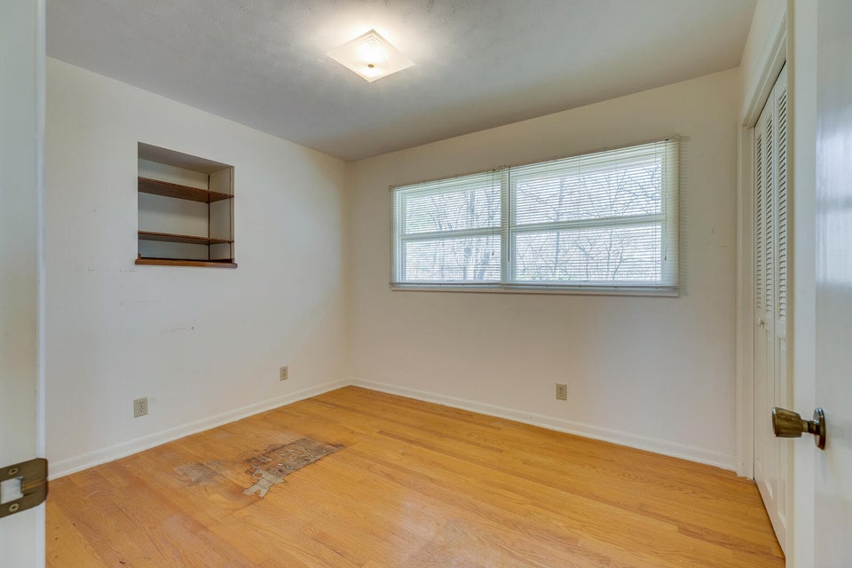 Photo #27: 409 Blue Haven Drive