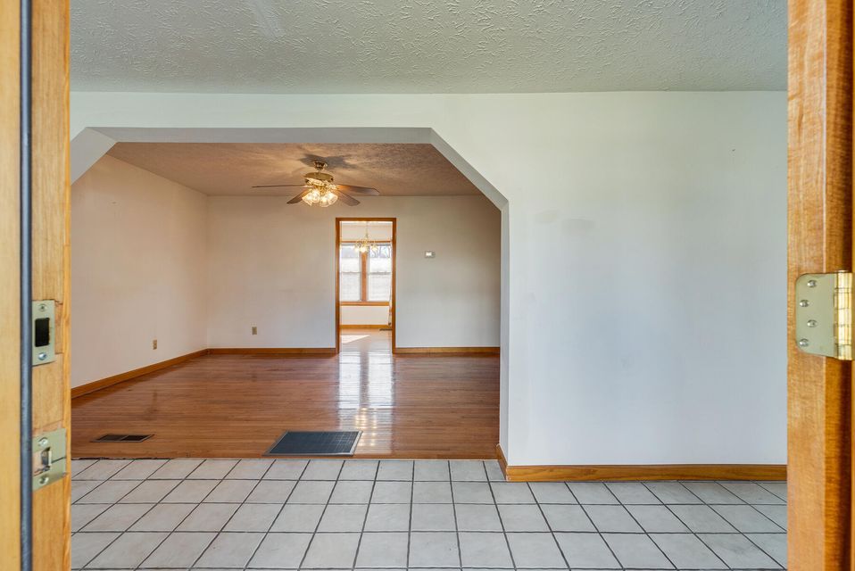 Photo #4: 360 Glen Avenue