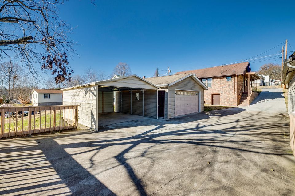Photo #26: 360 Glen Avenue