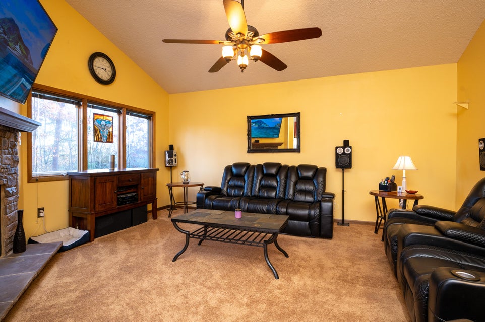 Photo #13: 516 Woodstone Court
