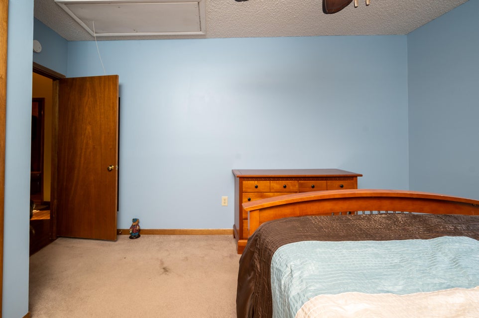 Photo #34: 516 Woodstone Court