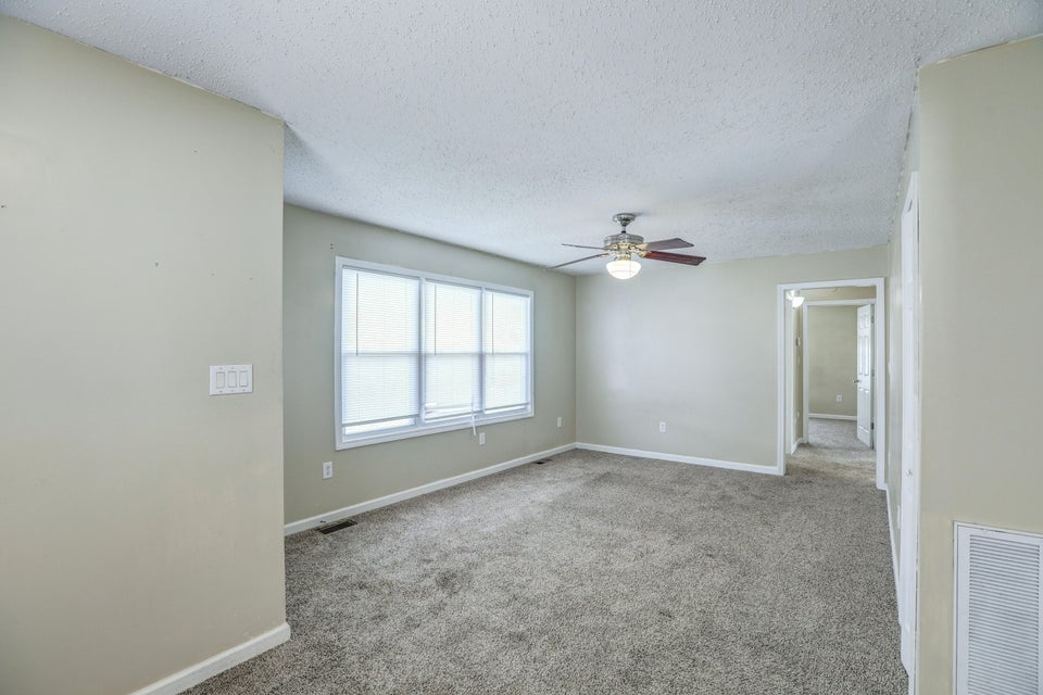 Photo #13: 1233 Garden Drive