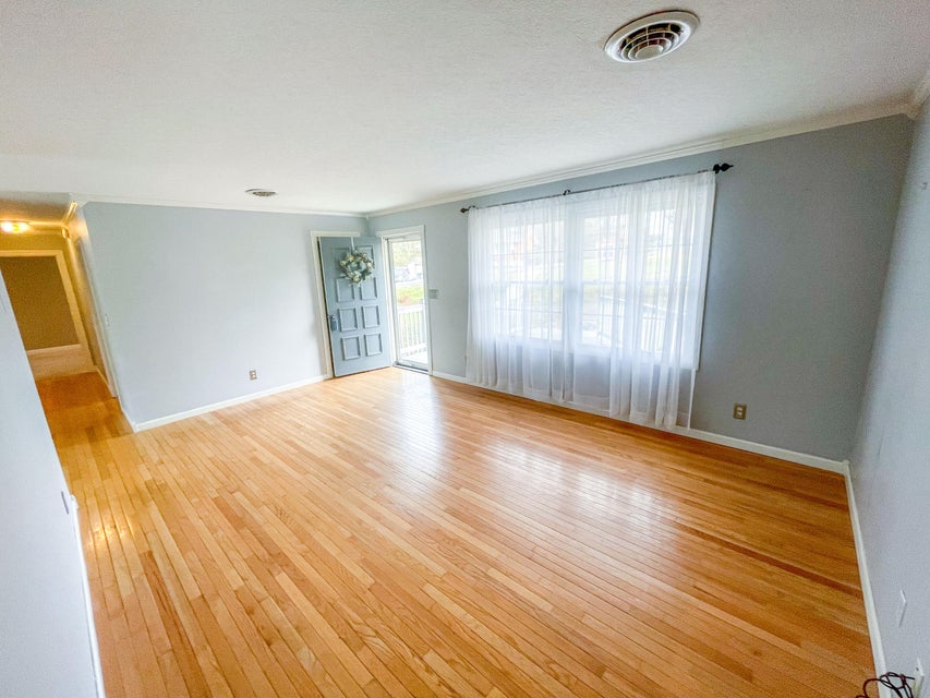 Photo #5: 113 Longwood Road