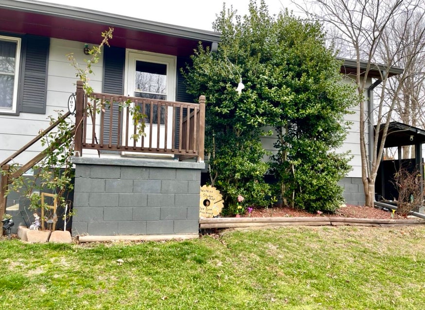 Photo #5: 107 Neal Drive