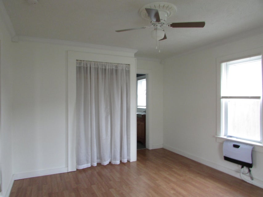 Photo #5: 516 Cottage Avenue