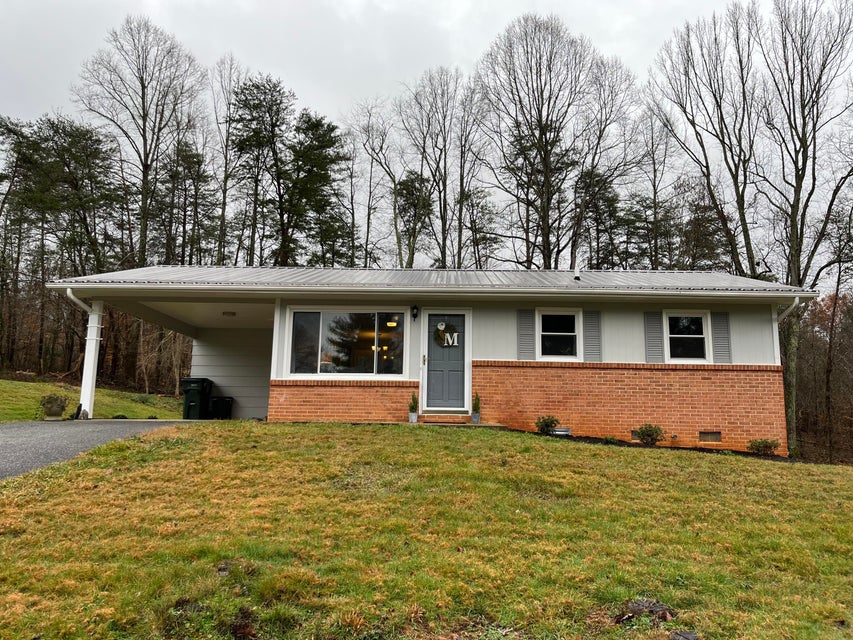 Photo #2: 138 Evergreen Rd.