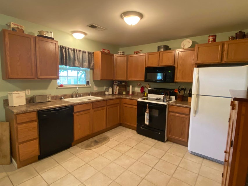 Photo #8: 204 2nd Avenue