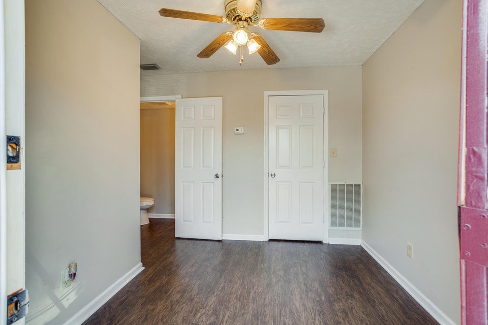 Photo #7: 211 Windridge Colony