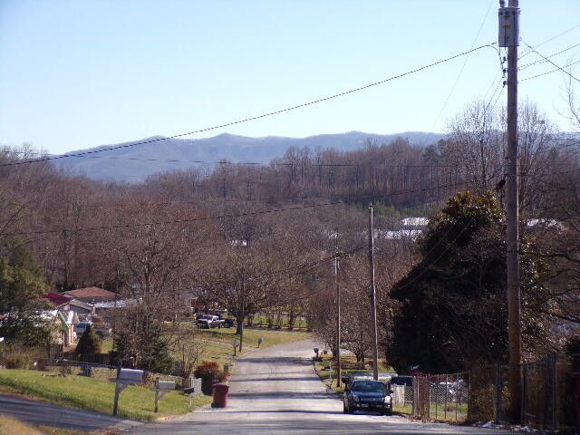 Photo #9: 1406 Stoneybrook Drive