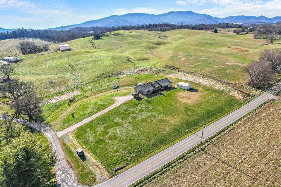 Photo #3: 1325 Cedar Creek Road