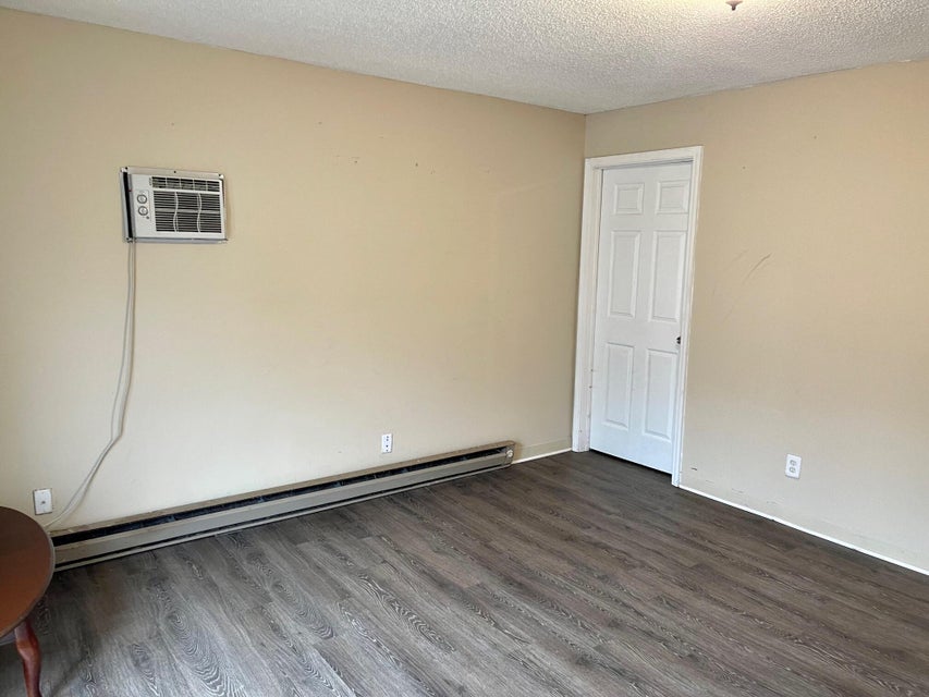 Photo #10: 989 Lynn Garden Drive