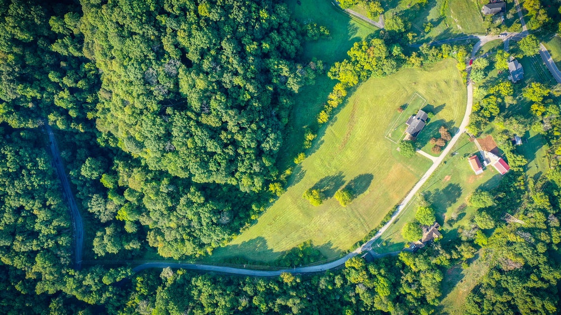 Photo #7: 635 Harbor Springs Road