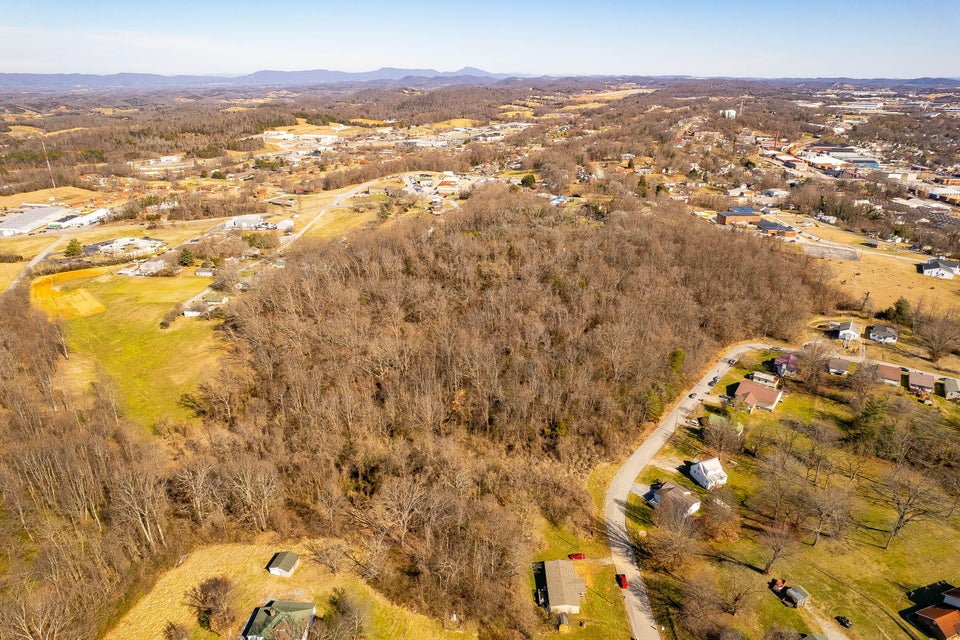 Photo #8: 16.8 Ac Robinson Street