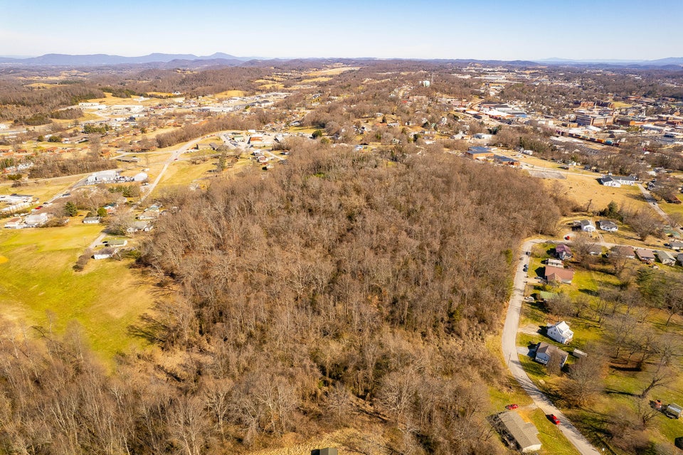 Photo #10: 16.8 Ac Robinson Street