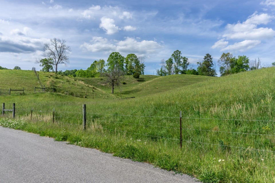 Photo #38: 889 Caney Valley Loop