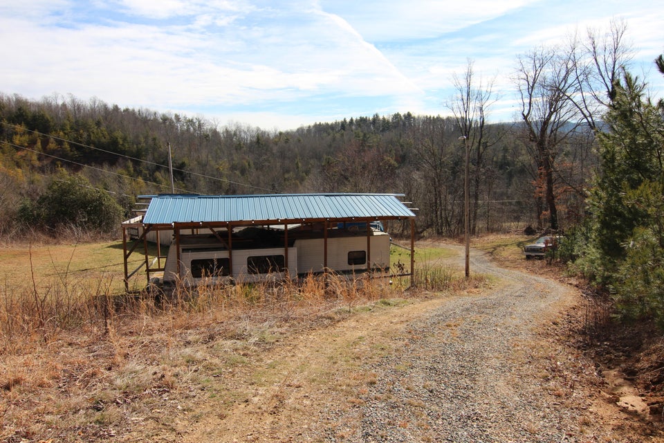 Photo #32: 1115 Sprucy Lane