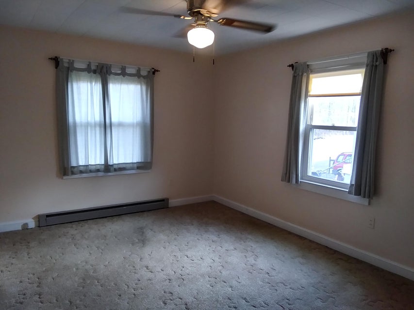 Photo #5: 607 Main Street