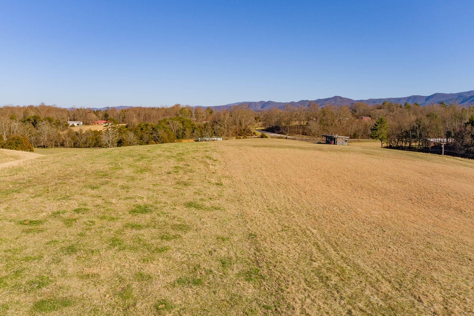 Photo #16: 22 Ac Tn-107