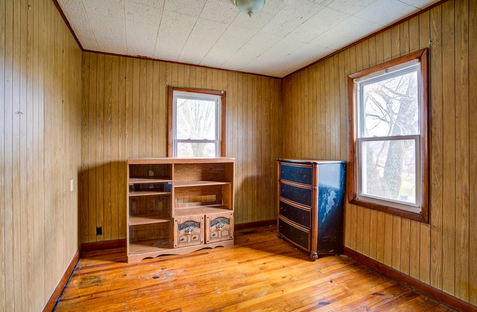 Photo #13: 125 Mullins Street