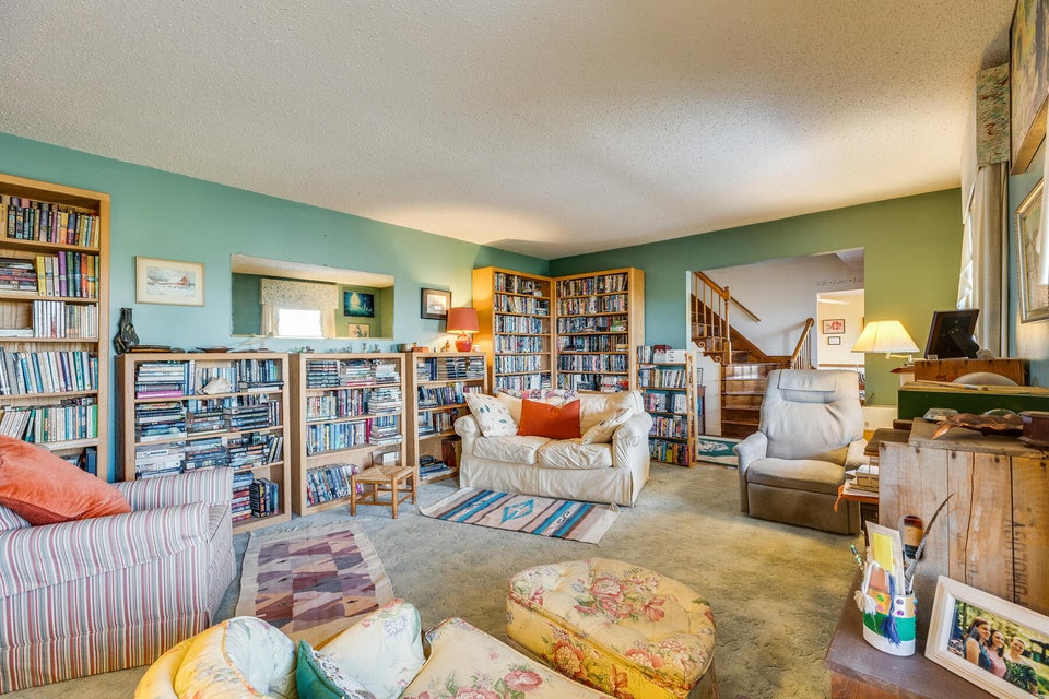 Photo #10: 704 River Road Road