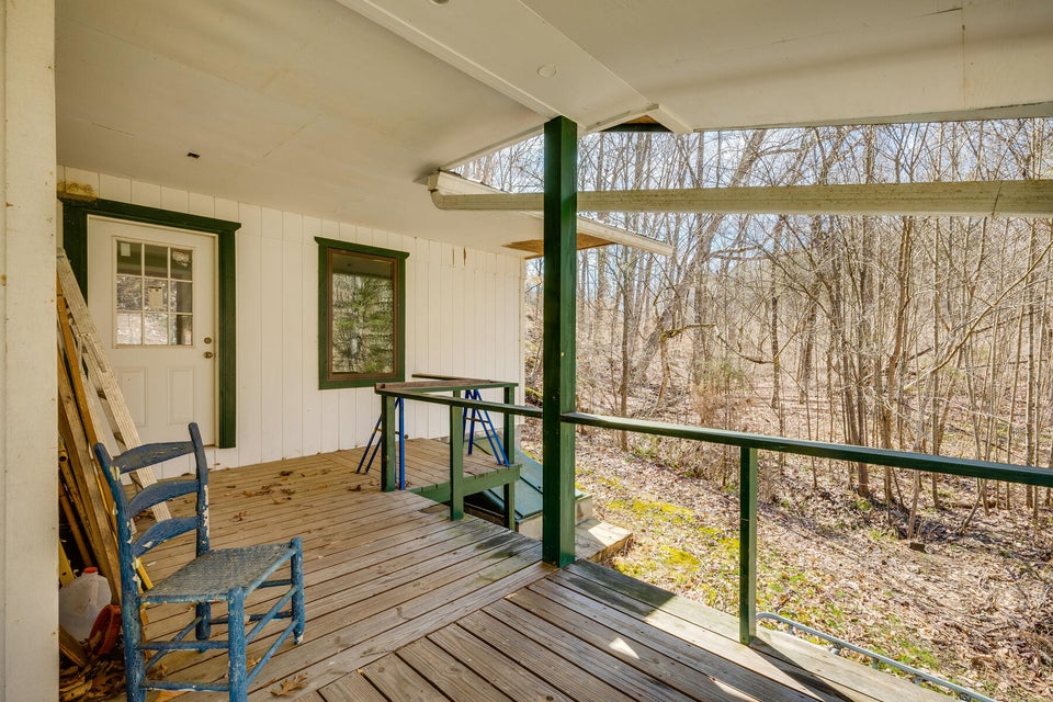 Photo #81: 704 River Road Road