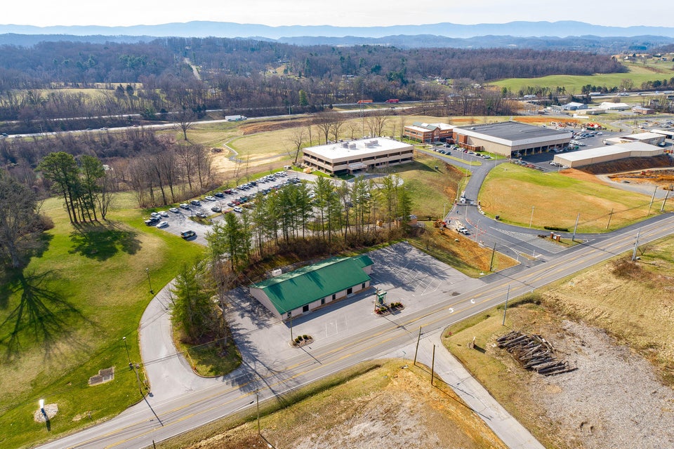 Photo #3: 15050 Lee Highway