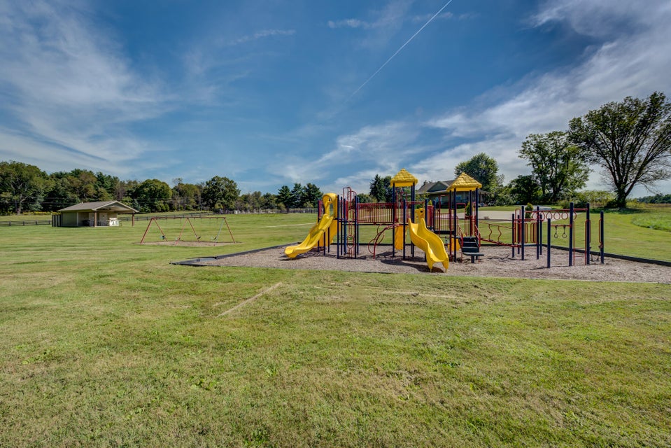 Photo #4: 251 Oak View Circle
