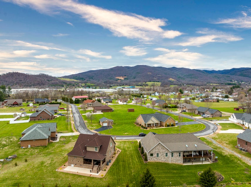 Photo #16: 120 Ledgestone Way