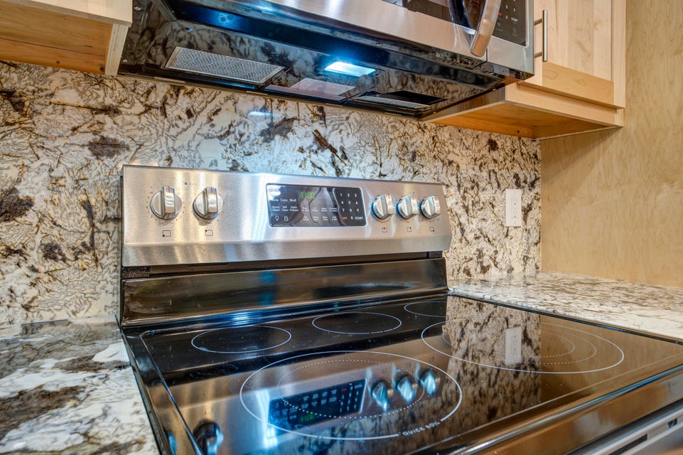 Photo #31: 120 Ledgestone Way