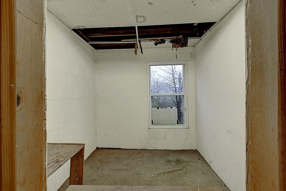Photo #17: 172 Roberts Ln